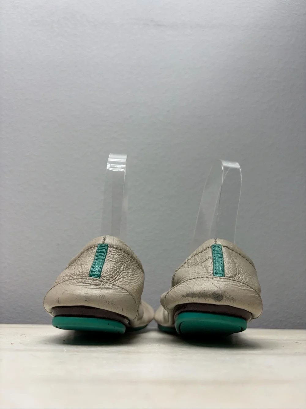 Tieks Feather Grey Leather Flats Size 6